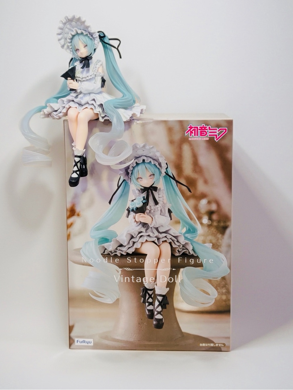 Hatsune Miku Vintage Doll Noodle Stopper Figure